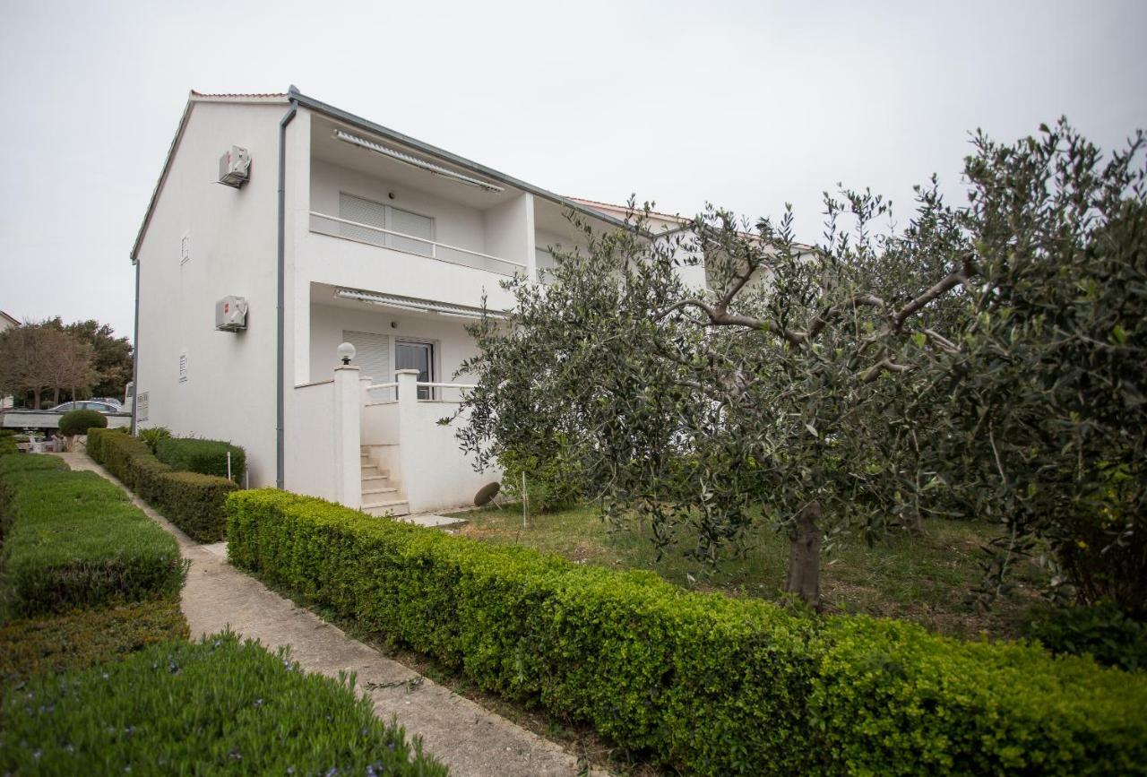 Apartments Gloria Primosten Ngoại thất bức ảnh
